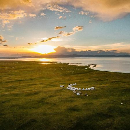 Hotel Ulush Yurts Naryn Exterior foto